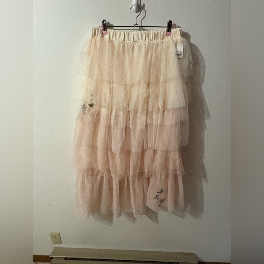 Women’s Tiered Tulle Midi Skirt in Blush